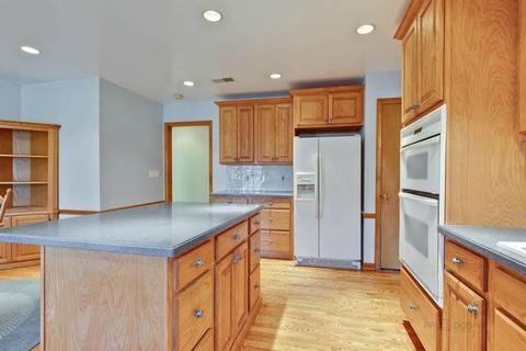 1002 W Gregory St, Mount Prospect, IL 60056 photo 6