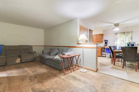 1004 N Maple St, Normal, IL 61761 photo 2