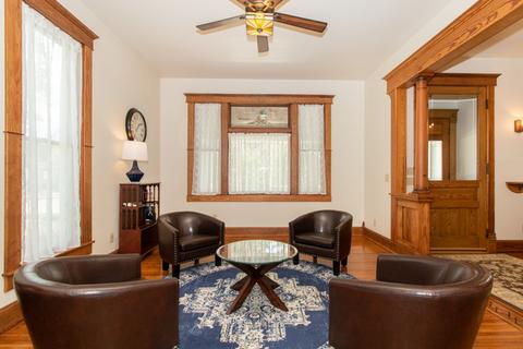 320 E Locust St, Bloomington, IL 61701 photo 4