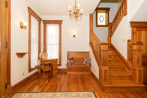 320 E Locust St, Bloomington, IL 61701 photo 3