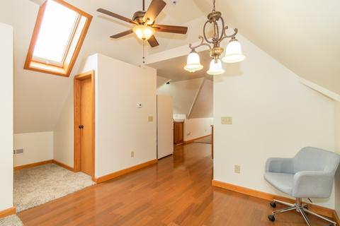 320 E Locust St, Bloomington, IL 61701 photo 37