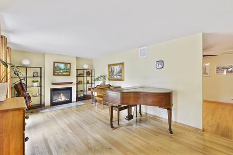 940 Pebble Dr, Wheeling, IL 60090 photo 6
