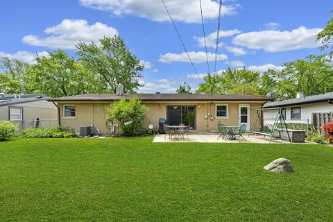940 Pebble Dr, Wheeling, IL 60090 photo 24