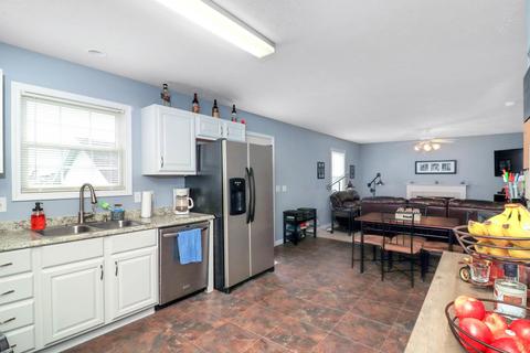 1104 Ogelthorpe Ave, Normal, IL 61761 photo 9