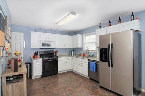 1104 Ogelthorpe Ave, Normal, IL 61761 photo 8