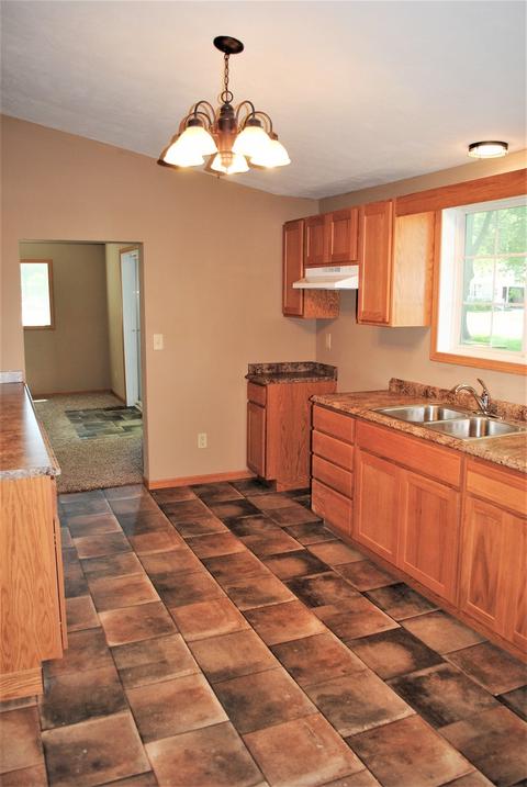 509 E Fifer St, Colfax, IL 61728 photo 7