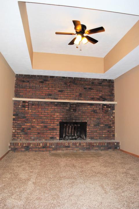 509 E Fifer St, Colfax, IL 61728 photo 8