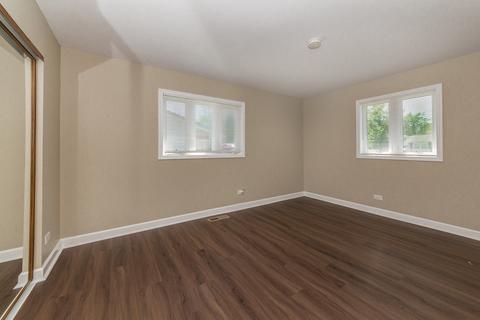 630 Milton Ln, Hoffman Estates, IL 60169 photo 17