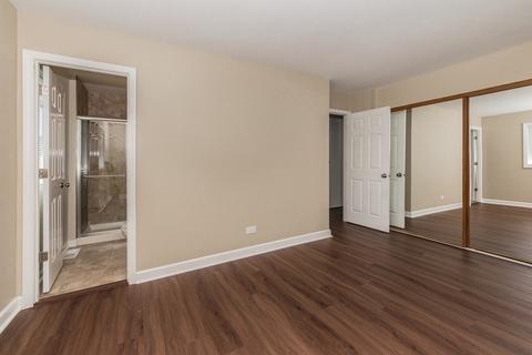630 Milton Ln, Hoffman Estates, IL 60169 photo 18