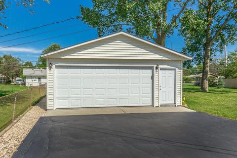 630 Milton Ln, Hoffman Estates, IL 60169 photo 5