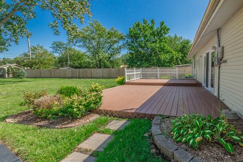 630 Milton Ln, Hoffman Estates, IL 60169 photo 4