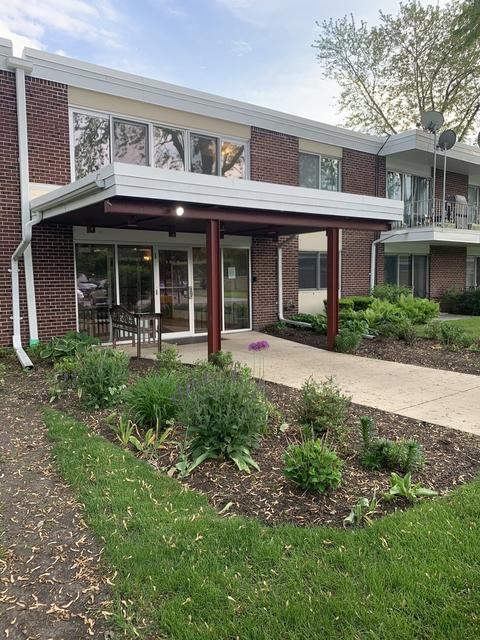 127 N Wolf Rd #36B, Wheeling, IL 60090 photo 2