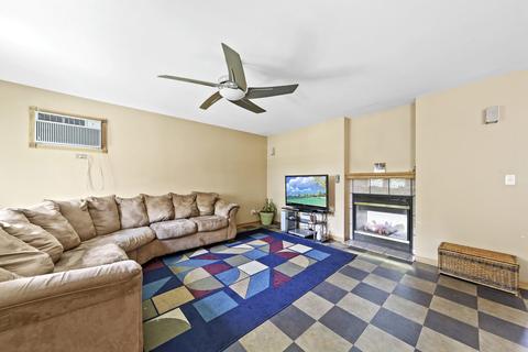 1105 E Ardyce Ln, Mount Prospect, IL 60056 photo 5