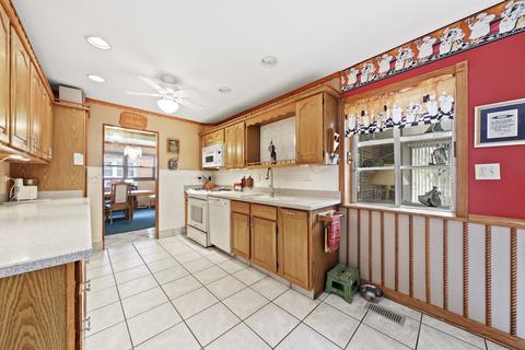 1105 E Ardyce Ln, Mount Prospect, IL 60056 photo 18