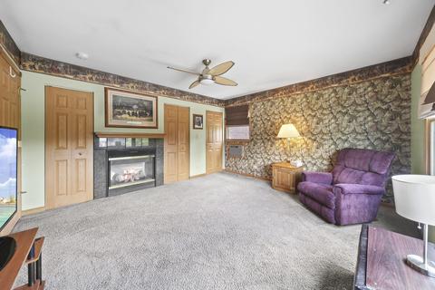 1105 E Ardyce Ln, Mount Prospect, IL 60056 photo 8
