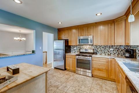 1921 E Pawnee Ln, Mount Prospect, IL 60056 photo 10