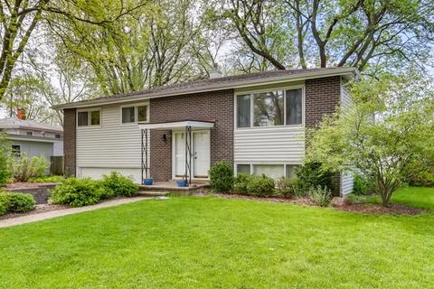 1921 E Pawnee Ln, Mount Prospect, IL 60056 photo 2