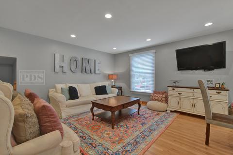 526 Maple Ln, Darien, IL 60561 photo 4