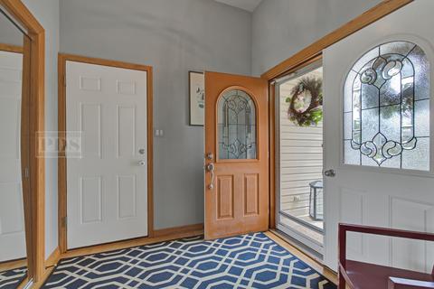 526 Maple Ln, Darien, IL 60561 photo 3