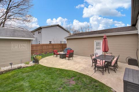 526 Maple Ln, Darien, IL 60561 photo 35
