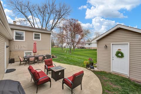 526 Maple Ln, Darien, IL 60561 photo 33