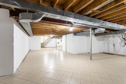 700 Marcella Rd, Des Plaines, IL 60016 photo 32