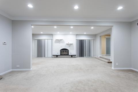 700 Marcella Rd, Des Plaines, IL 60016 photo 5