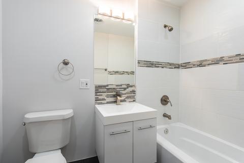 700 Marcella Rd, Des Plaines, IL 60016 photo 30