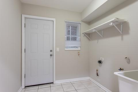 700 Marcella Rd, Des Plaines, IL 60016 photo 16