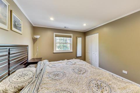 2425 Central St #4B, Evanston, IL 60201 photo 24