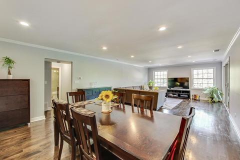 2425 Central St #4B, Evanston, IL 60201 photo 3