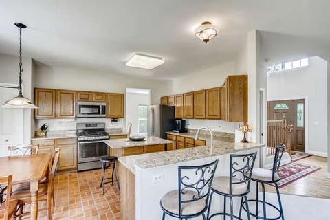 241 Moorehead Dr, Bartlett, IL 60103 photo 10