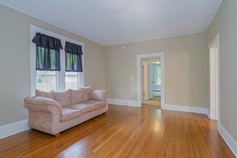 509 N School St, Normal, IL 61761 photo 8