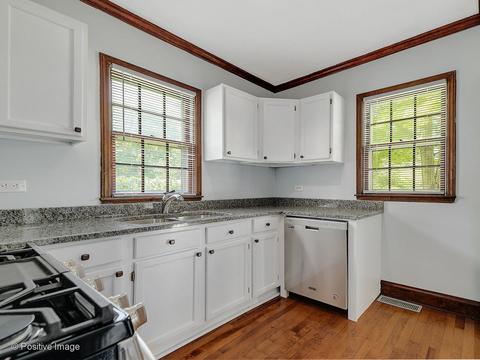 508 Lyon Ave, Wheaton, IL 60187 photo 8