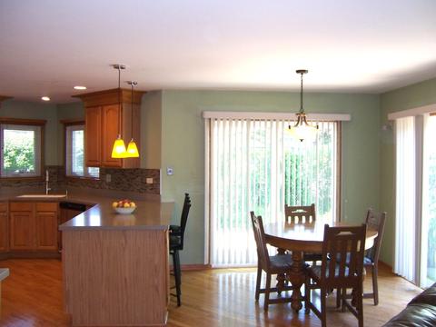 1500 Creekside Dr, Hoffman Estates, IL 60169 photo 9