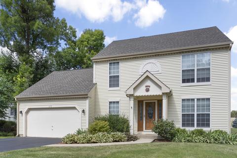 672 White Oak Ln, Bartlett, IL 60103 photo 2
