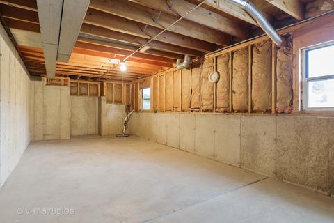 672 White Oak Ln, Bartlett, IL 60103 photo 24