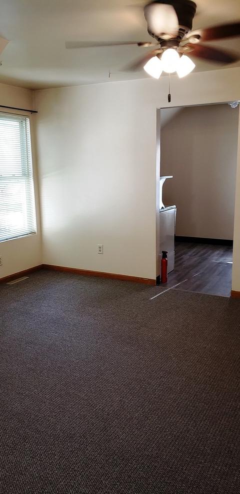 612 E Main St, Morris, IL 60450 photo 23