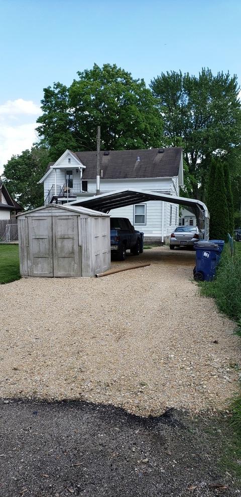 612 E Main St, Morris, IL 60450 photo 3