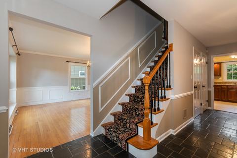 120 E Bauer Rd, Naperville, IL 60563 photo 4