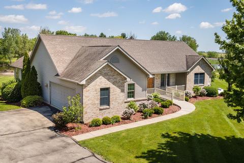 8401 Perry Rd, Dekalb, IL 60115 photo 2