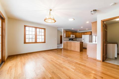 8401 Perry Rd, Dekalb, IL 60115 photo 9