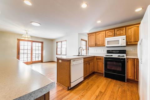 8401 Perry Rd, Dekalb, IL 60115 photo 6