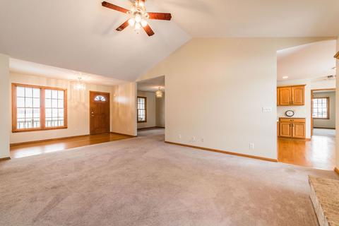 8401 Perry Rd, Dekalb, IL 60115 photo 4
