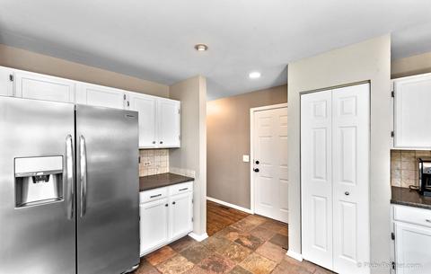 7011 Dada Dr, Gurnee, IL 60031 photo 13