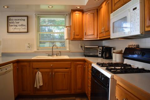 1008 Oakleaf Ave, Mchenry, IL 60051 photo 13