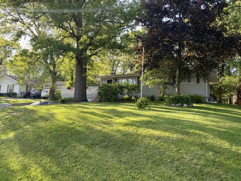 1008 Oakleaf Ave, Mchenry, IL 60051 photo 2