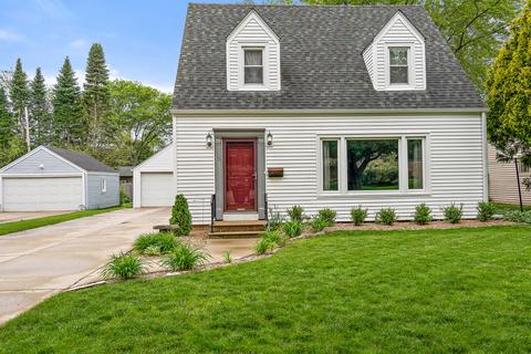 149 Central Ave, Aurora, IL 60506 photo 2