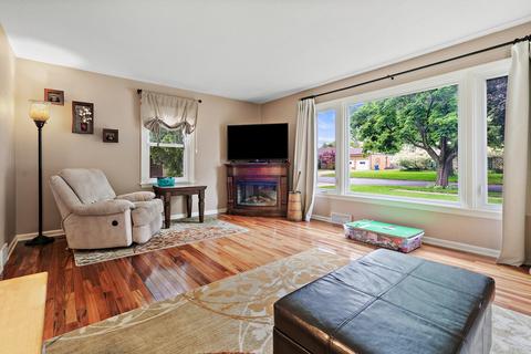 149 Central Ave, Aurora, IL 60506 photo 5