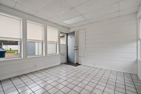 149 Central Ave, Aurora, IL 60506 photo 21